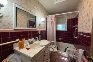 681 Westfield Ave, Bridgeport, CT 06606 - Photo 10