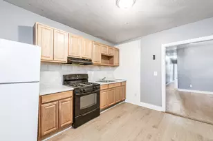 50 York St, Hartford, CT 06106 - Photo 8