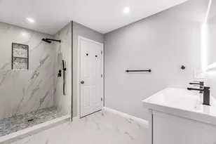 87 Oliver St, Bridgeport, CT 06606 - Photo 16