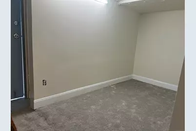 39 Grenhart Road, Stamford, CT 06902 - Photo 4