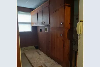 2 Faye Street, New London, CT 06320 - Photo 10