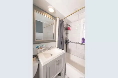 14 Court A Building 23, Bridgeport, CT 06610 - Photo 8