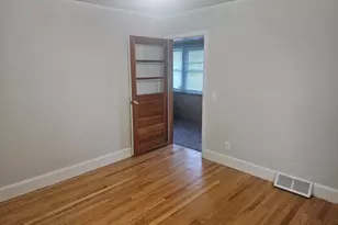 8 Cliff St, Naugatuck, CT 06770 - Photo 8