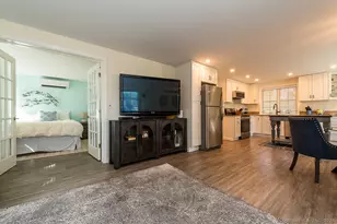 11 N Main St, Essex, CT 06426 - Photo 16