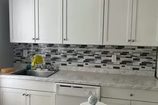 458 Hillside Ave, Hartford, CT 06106 - Photo 2