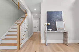 455 Lovely St, Avon, CT 06001 - Photo 4