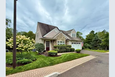 18 Fieldstone Lane #18, Beacon Falls, CT 06403 - Photo 1