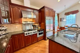 18 Fieldstone Ln, Beacon Falls, CT 06403 - Photo 12