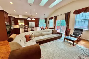 18 Fieldstone Ln, Beacon Falls, CT 06403 - Photo 14