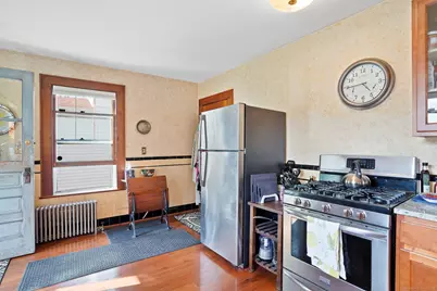 687 Wood Avenue, Bridgeport, CT 06604 - Photo 12
