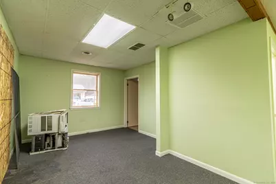 912 Norwich New London Turnpike, Montville, CT 06382 - Photo 14