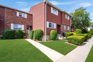 9 Patricia Rd, Bridgeport, CT 06606 - Photo 2