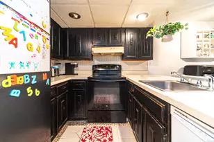 9 Patricia Rd, Bridgeport, CT 06606 - Photo 6