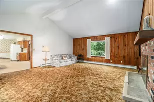 18 Skating Pond Rd, Trumbull, CT 06611 - Photo 10