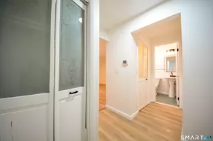 32 Towne House Rd, Hamden, CT 06514 - Photo 6