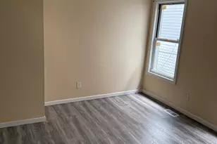 49 Sedgewick St, Bridgeport, CT 06606 - Photo 6