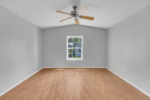 26 N Main St, Branford, CT 06405 - Photo 12