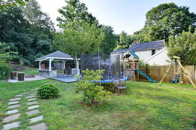 631 High Street, Naugatuck, CT 06770 - Photo 6