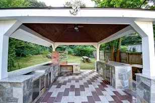 631 High St, Naugatuck, CT 06770 - Photo 8