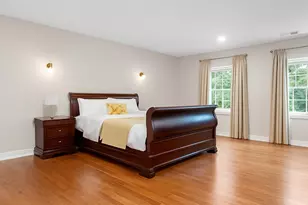 424 Racebrook Rd, Orange, CT 06477 - Photo 14