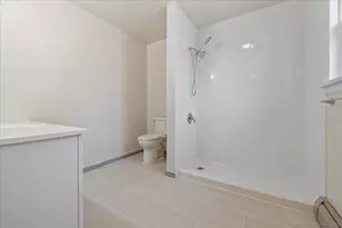 257 Seaside Ave, Stamford, CT 06902 - Photo 16