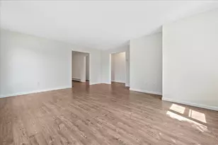 257 Seaside Ave, Stamford, CT 06902 - Photo 10