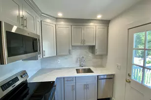 40 E Maple St, New Canaan, CT 06840 - Photo 10