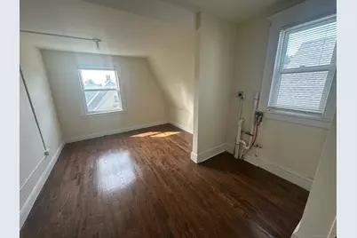 40 Vine Street #3 flr, Bridgeport, CT 06604 - Photo 4