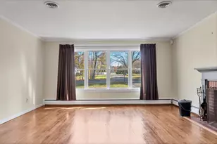 6 Brookside Dr, Woodbridge, CT 06525 - Photo 2