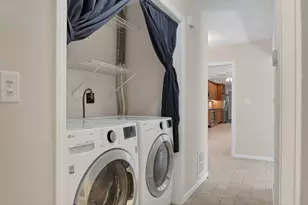 6 Brookside Dr, Woodbridge, CT 06525 - Photo 12