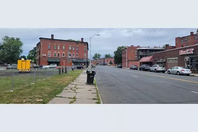 131-135,137-145,119-129 A Albany Avenue, Hartford, CT 06112 - Photo 4