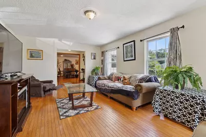 2 Sandra Drive, Bloomfield, CT 06002 - Photo 8