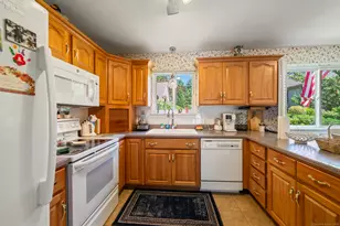890 Heritage Vlg, Southbury, CT 06488 - Photo 16