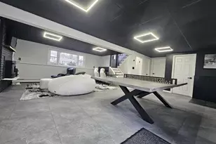 66 Dana Ln, Meriden, CT 06451 - Photo 2