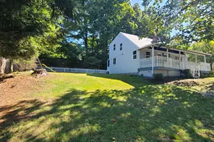 15 Stock Pl St, Manchester, CT 06042 - Photo 2