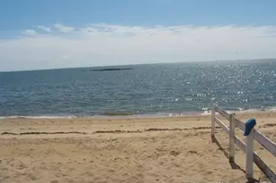 41 Harbor Ave, Madison, CT 06443 - Photo 2