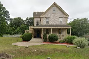 300 Bradley St, East Haven, CT 06512 - Photo 4