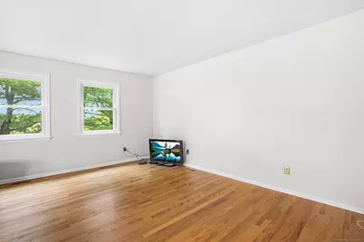 2445 Park Avenue #APT 23, Bridgeport, CT 06604 - Photo 6