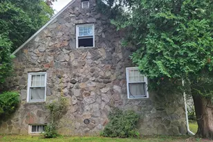 20 Ermine St, Fairfield, CT 06824 - Photo 4