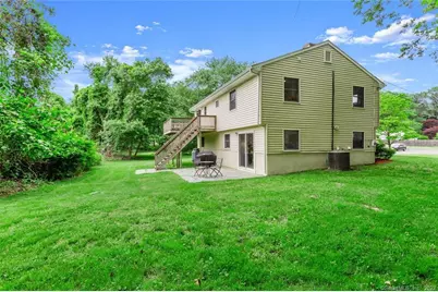 25 Arnold Lane, Norwalk, CT 06853 - Photo 18