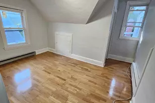 101 Goddard Ave, Bridgeport, CT 06610 - Photo 4