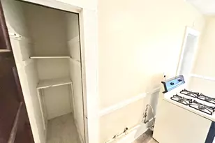 1019 W Main St, Waterbury, CT 06708 - Photo 20