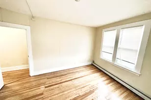 1019 W Main St, Waterbury, CT 06708 - Photo 4