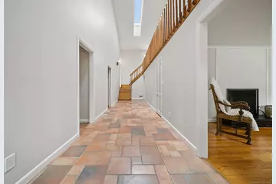 39 Pheasant Hill Drive, West Hartford, CT 06107 - Photo 16