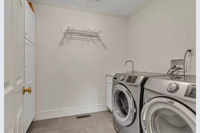 43 Mulberry Hill, Hamden, CT 06517 - Photo 32