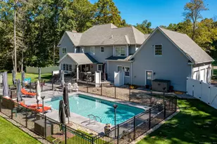 335 Pennwood Pl, Bristol, CT 06010 - Photo 6