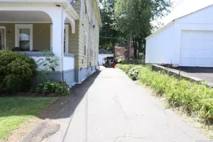 11 Pershing St, Hartford, CT 06112 - Photo 2