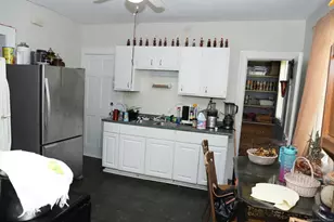 11 Pershing St, Hartford, CT 06112 - Photo 8