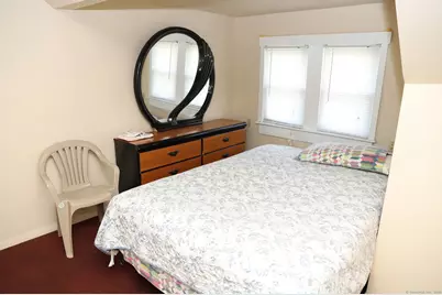 11 Pershing Street, Hartford, CT 06112 - Photo 34