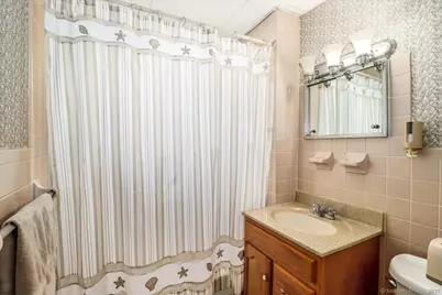 47 Wacona Avenue, Waterbury, CT 06705 - Photo 18